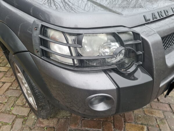 freelander 1 L314 2.5 V6 benzine automaat station wagon uit 2004 met zwart leer kleur grijs