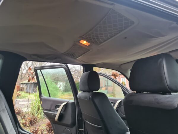 freelander 1 L314 2.5 V6 benzine automaat station wagon uit 2004 met zwart leer kleur grijs