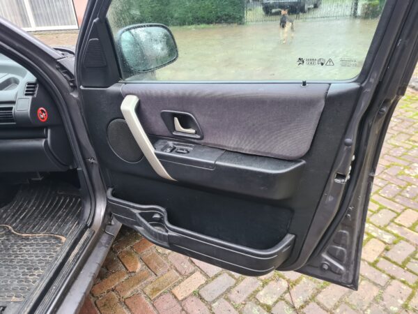 freelander 1 L314 2.5 V6 benzine automaat station wagon uit 2004 met zwart leer kleur grijs