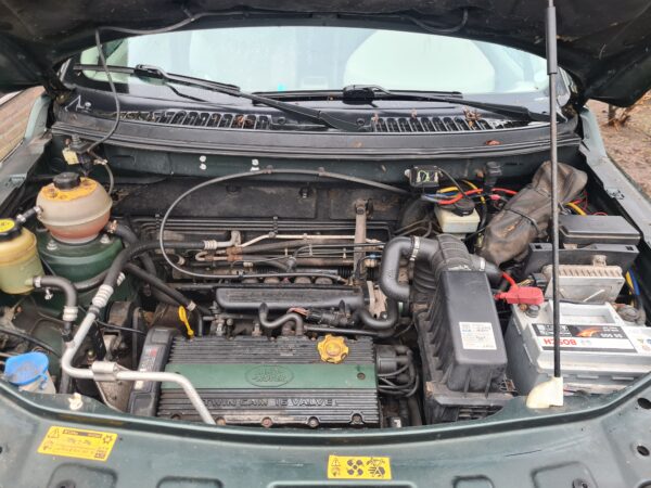 freelander 1 L314 1800 benzine 3 deurs geel kenteken met grijskenteken inrichting kleur groen uit 2000 met lier km stand 162666 km