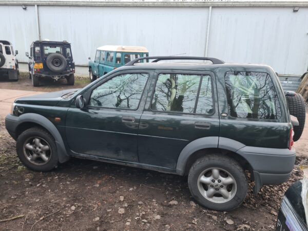 freelander 1 L314 2.0 TCie diesel handgeschakeld 5 deurs bouwjaar 2000 kleur Epsom Green Metallic ( 961 )