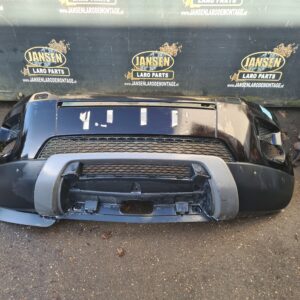 range rover Velar L560 voorbumper kaal kleur zwart santorini Black met 6x pdc, koplampsproeiers, camera , sleepoog cover en kabelboom , geen mistlamp voorbereiding model 2021