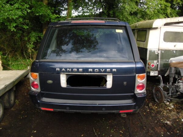 range rover L322 4.4 V8 benzine automaat bouwjaar 2002 kleur Oslo Blue ( 644 ) met leer kleur donker grijs