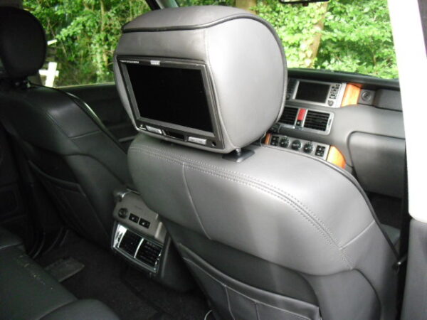 range rover L322 4.4 V8 benzine automaat bouwjaar 2002 kleur Oslo Blue ( 644 ) met leer kleur donker grijs