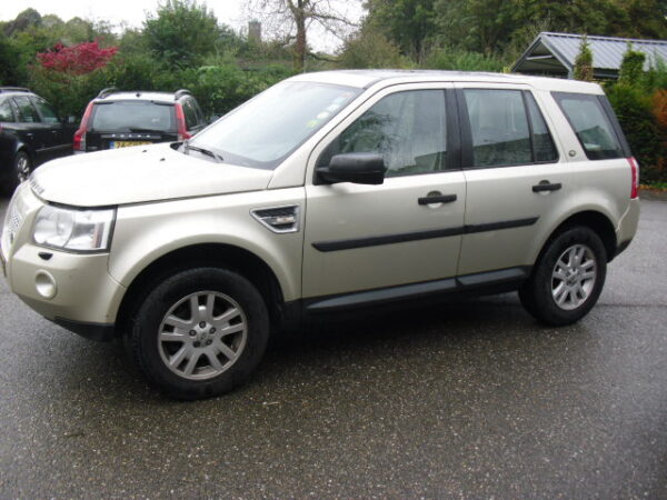 freelander 2 L359 Td4 2.2 diesel automaat kleur Nazca Sand ( 919 ) uit 2009