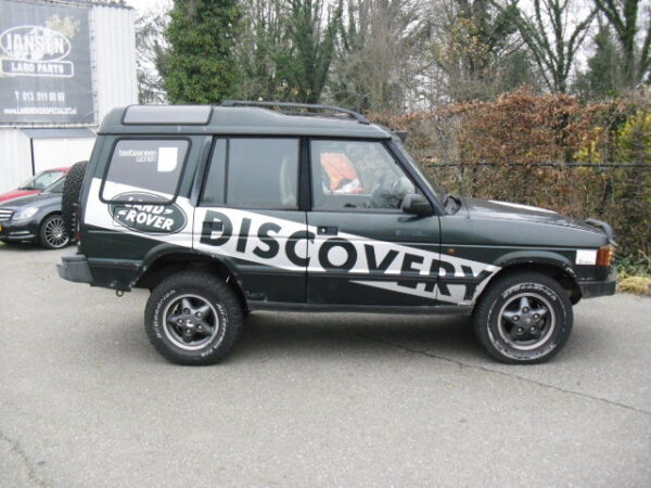 discovery 1 300 Tdi automaat grijskenteken 5 deurs uit 1998 met lierbumper met lier ,A bar en snorkel