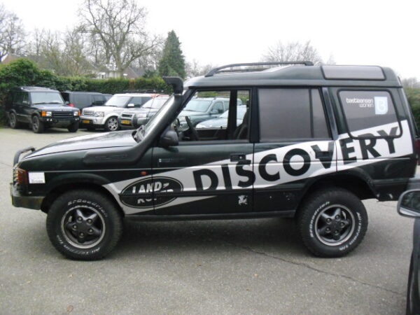 discovery 1 300 Tdi automaat grijskenteken 5 deurs uit 1998 met lierbumper met lier ,A bar en snorkel