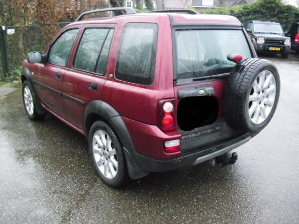 freelander 1 L314 2.5 V6 benzine automaat station wagon uit 2004 met zwart leer kleur rood Alveston Red ( 696 )